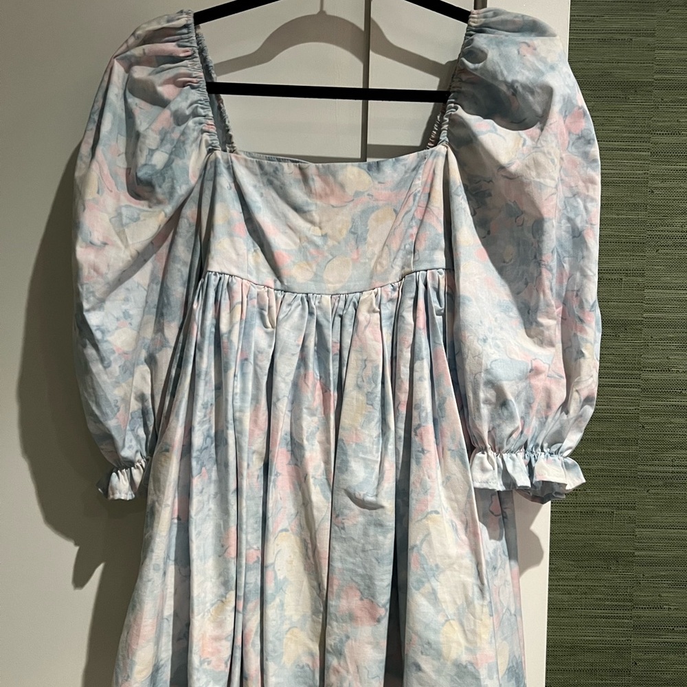 Puff sleeve top